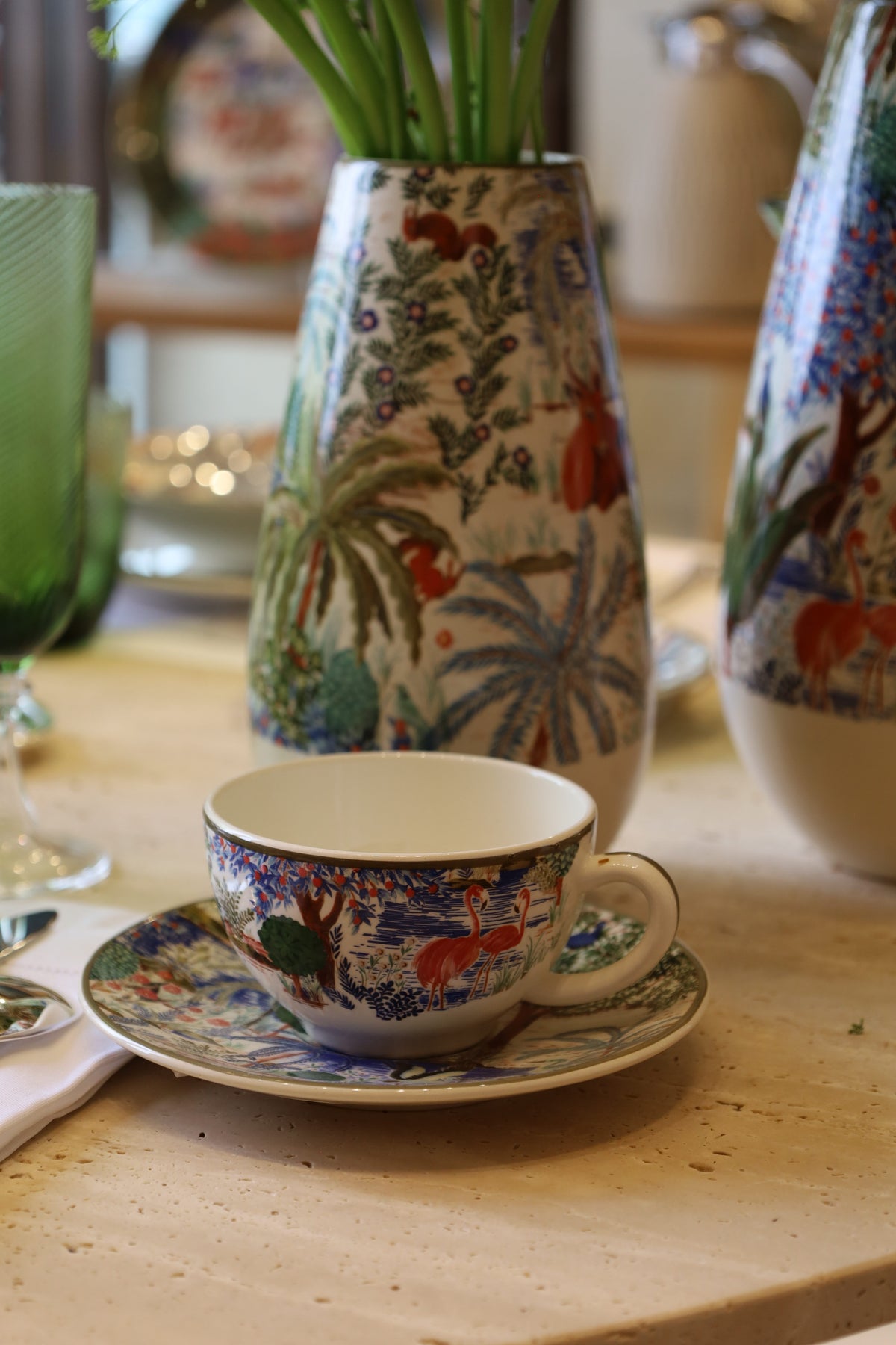Gien, Jardin du palais, Set of 2 tea cups.
