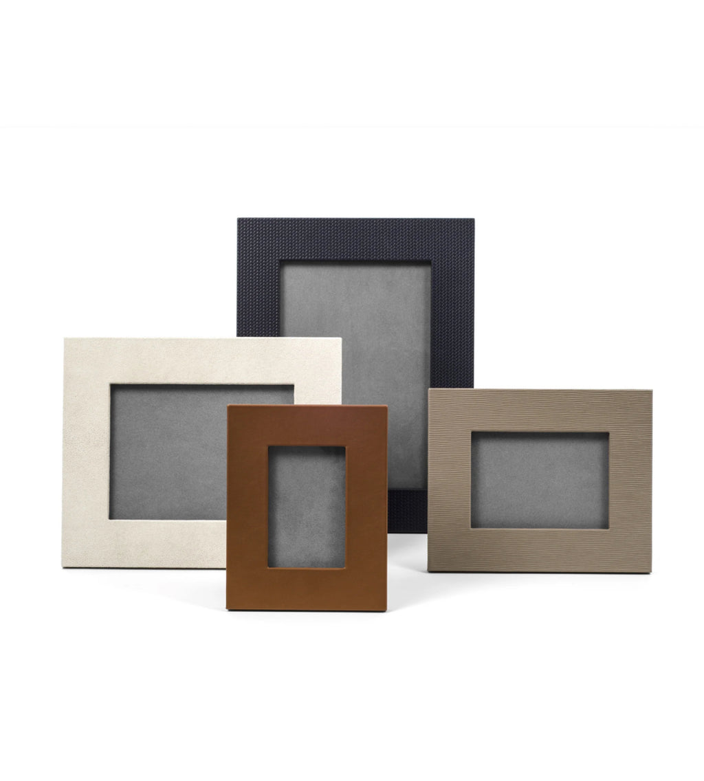Pinetti, Photo frame