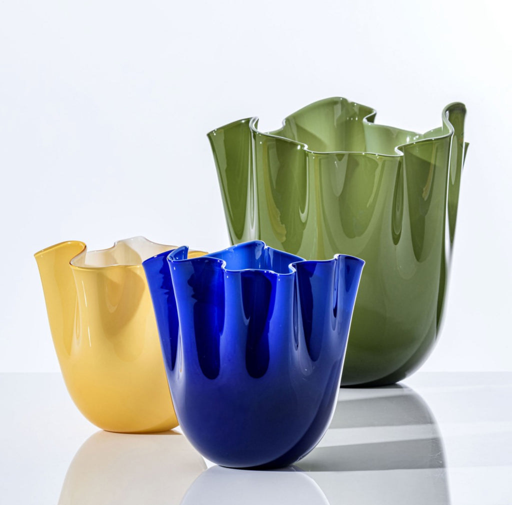 Fazzoletto, Large sculptural glass vase