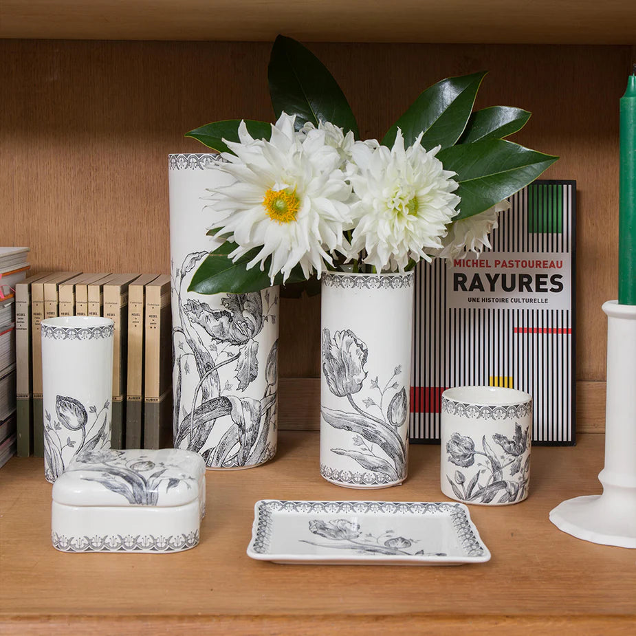 Gien, Cylinder vase 15 tulips.
