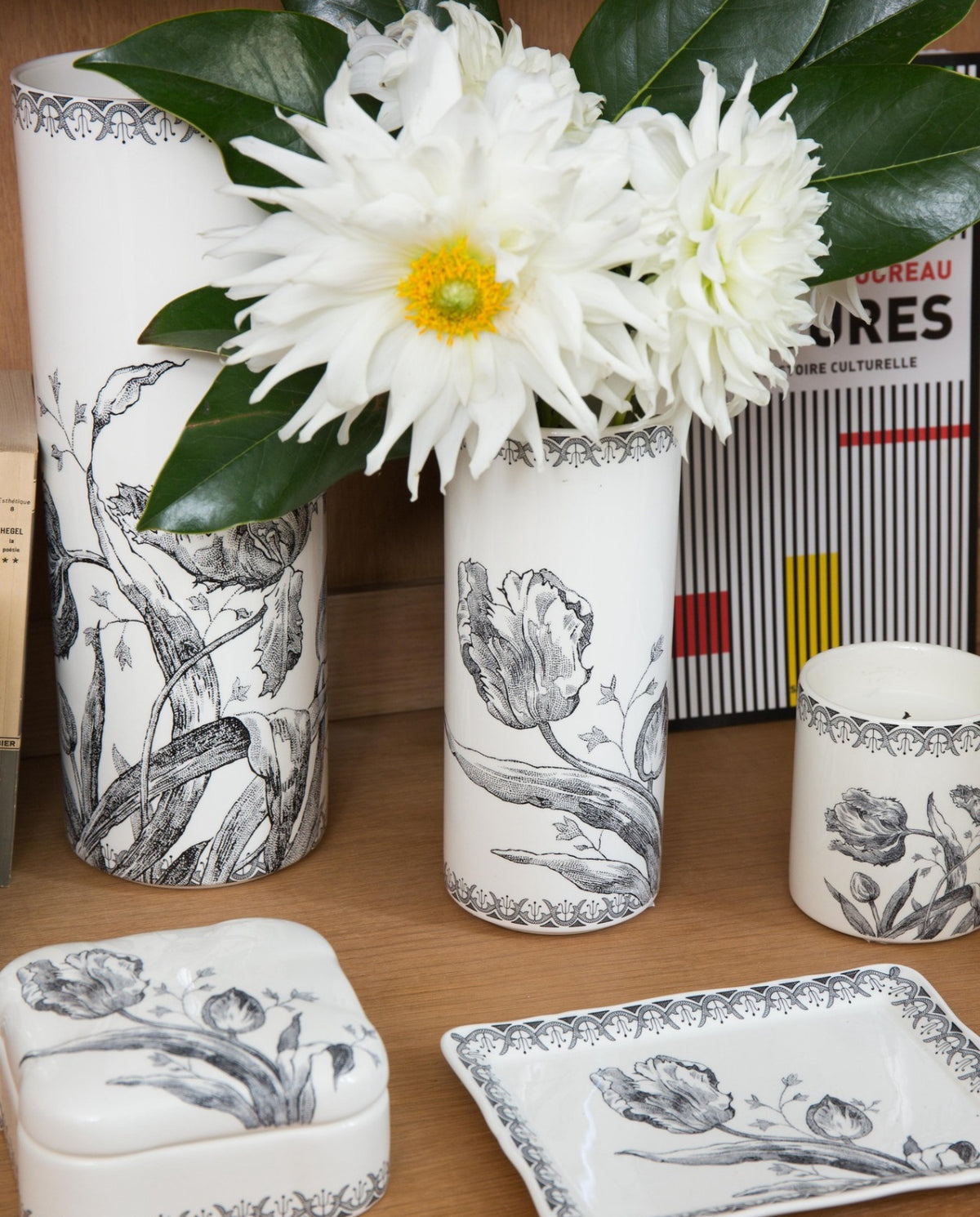 Gien, Square box tulips.