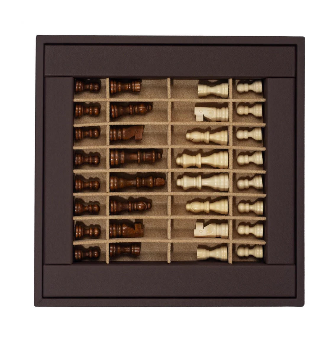 Vido, Walnut brown chess set.